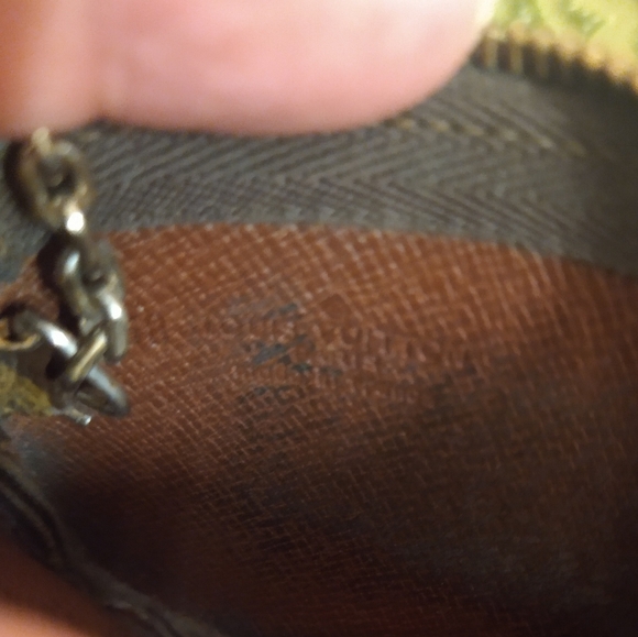 Louis Vuitton Monogram Key Cles - Picture 11 of 12